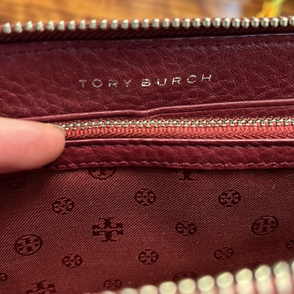 Tory Burch wallet in wine and blue - Picture 6 of 7